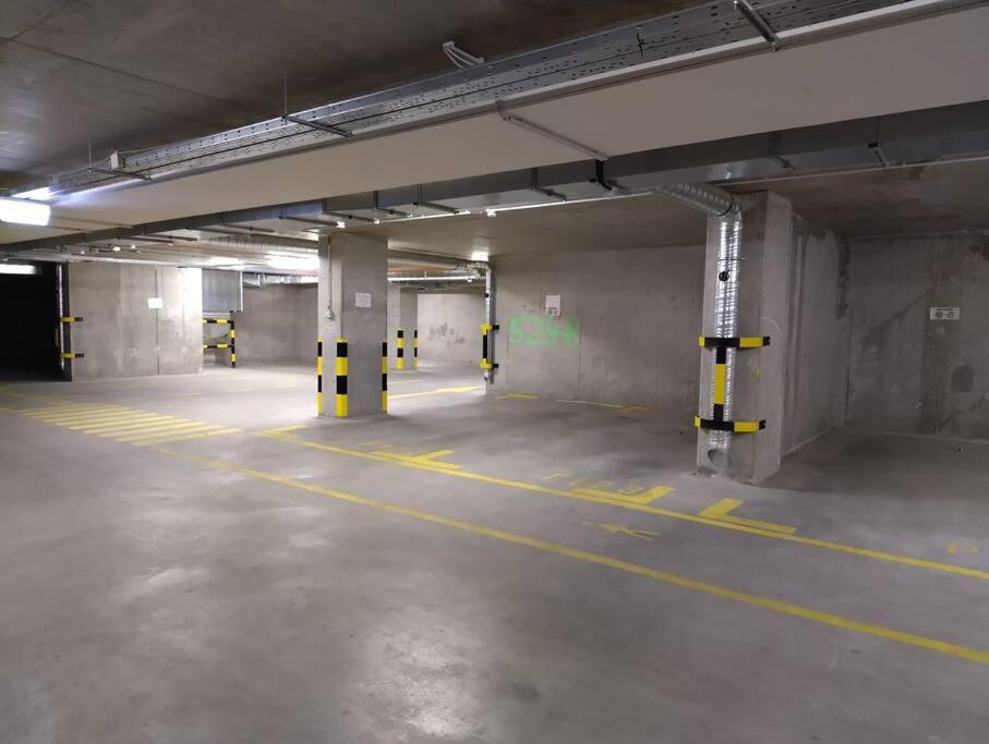 Marone 209 Budapest ~ Ac/Balcony/Indoor Parking מראה חיצוני תמונה